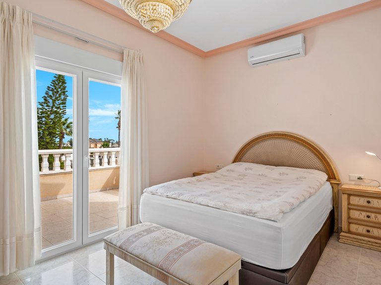 Villa for Sale in Ciudad Quesada, Ciudad Quesada - Rojales, Alicante 28