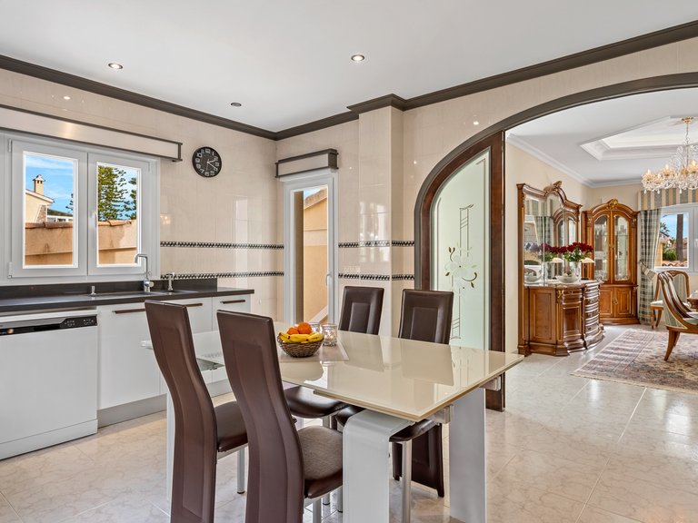 Villa for Sale in Ciudad Quesada, Ciudad Quesada - Rojales, Alicante 13