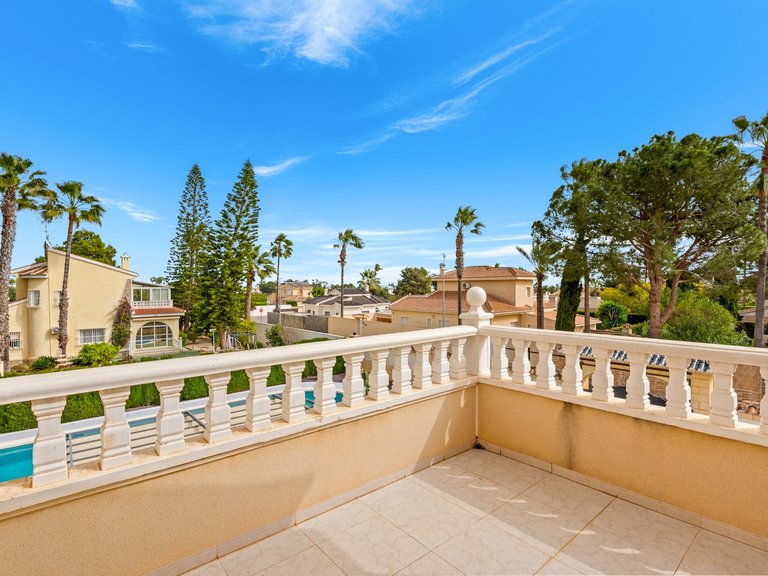 Villa for Sale in Ciudad Quesada, Ciudad Quesada - Rojales, Alicante 32
