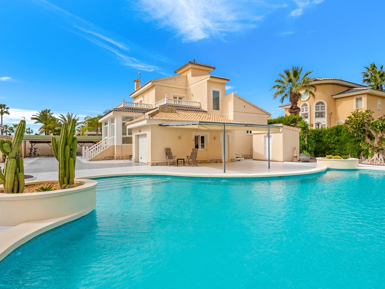 Villa for Sale in Ciudad Quesada, Ciudad Quesada - Rojales, Alicante 42