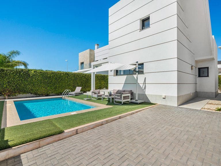 Villa for Sale in Ciudad Quesada, Ciudad Quesada - Rojales, Alicante 25