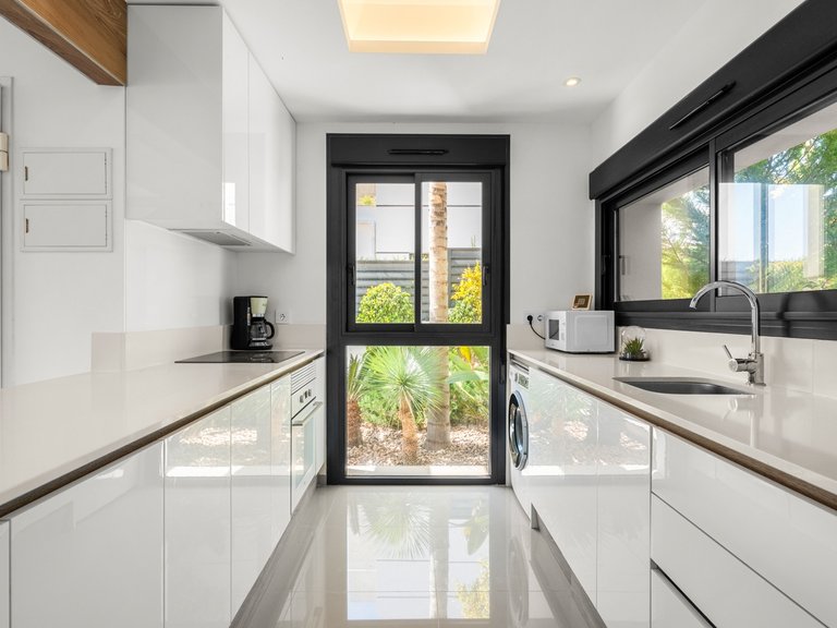 Villa for Sale in Ciudad Quesada, Ciudad Quesada - Rojales, Alicante 9