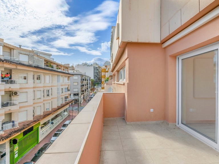 Apartment for Sale in Centro, Calpe, Alicante 2