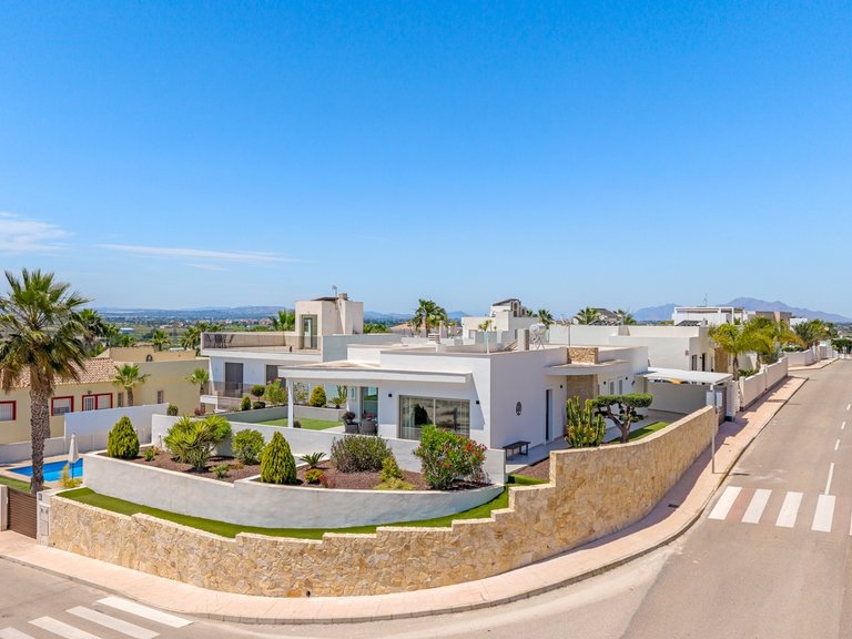 Villa for Sale in Urbanización La Marina, San Fulgencio, Alicante 44