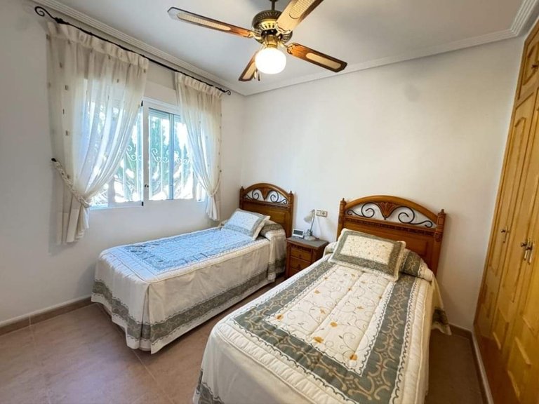 Apartment for Sale in Villamartin, Alicante 11