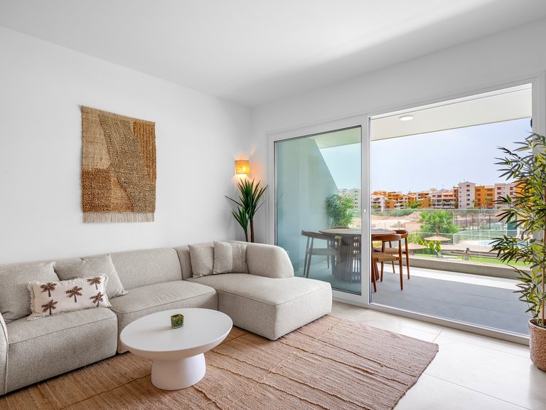 Apartment for Sale in Punta Prima, Alicante 4