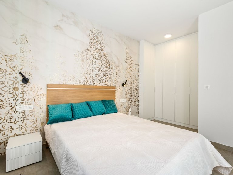 Apartment for Sale in Torrevieja, Alicante, 19