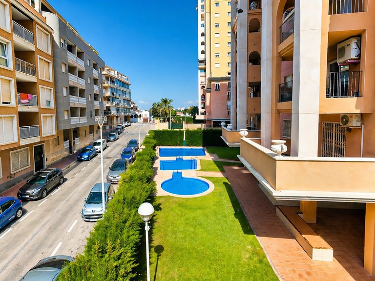 Apartment for Sale in Torrevieja, Alicante, 3
