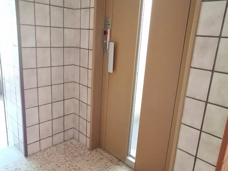 Apartment for Sale in Torrevieja, Alicante, 17