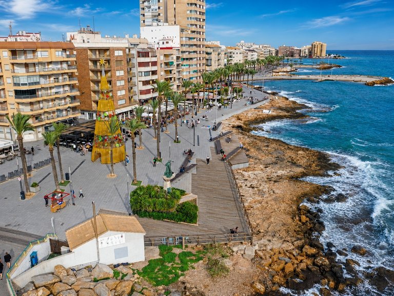 Apartment for Sale in Torrevieja, Alicante 31