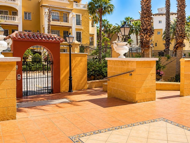 Apartment for Sale in Torrevieja, Alicante 5