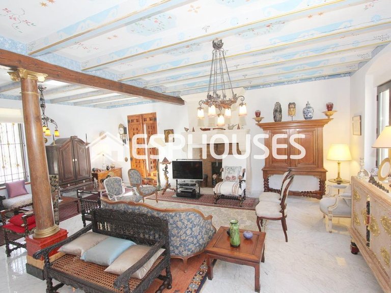 Villa for Sale in Guadalest, Alicante 30