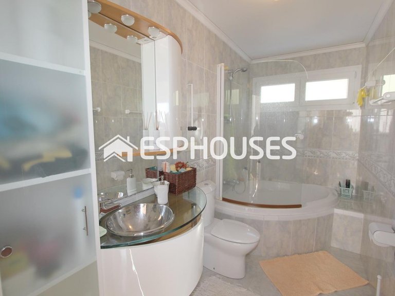 Villa for Sale in Altea, Alicante 23