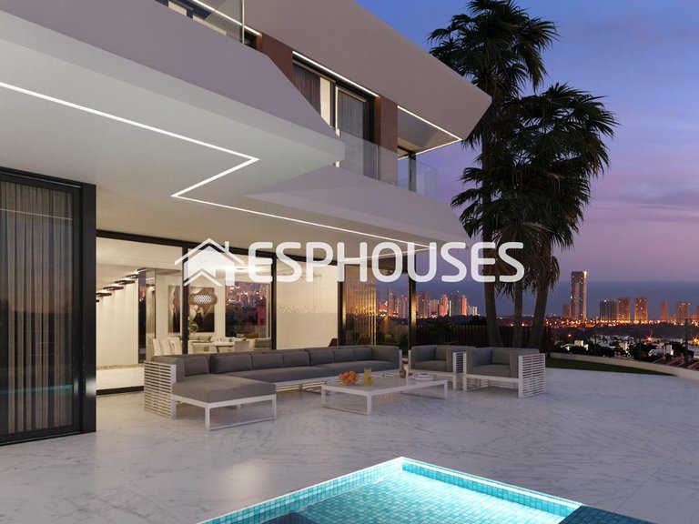 Villa for Sale in Finestrat, Alicante 1
