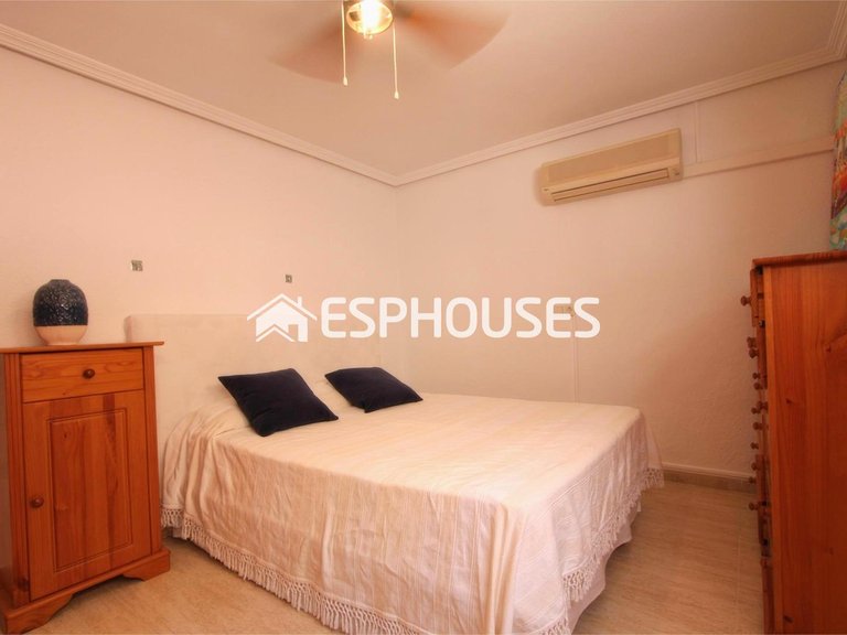 Apartment for Sale in Guardamar Del Segura, Alicante 23