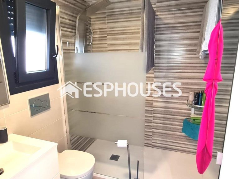 Villa for Sale in Vistabella (orihuela), Alicante 25