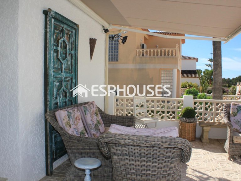 Villa for Sale in La Nucia, Alicante 4