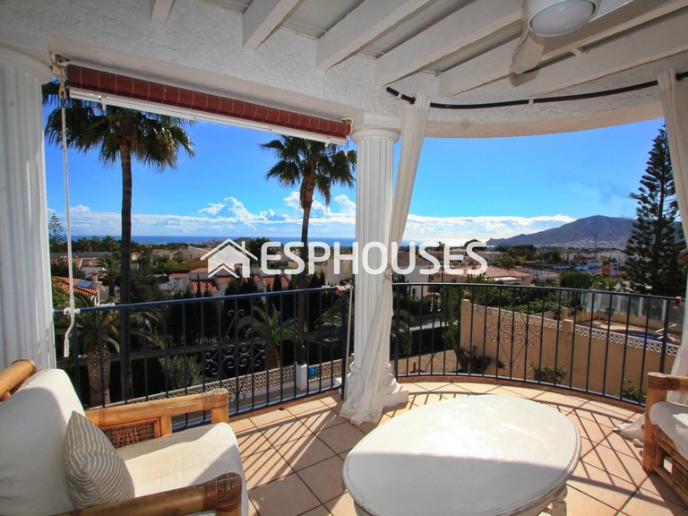 Villa for Sale in La Nucia, Alicante 15
