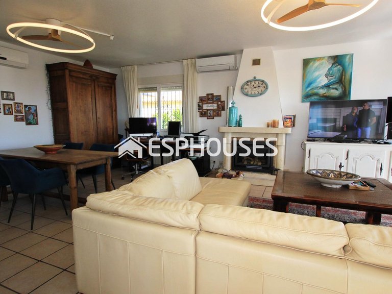 Villa for Sale in La Nucia, Alicante 8