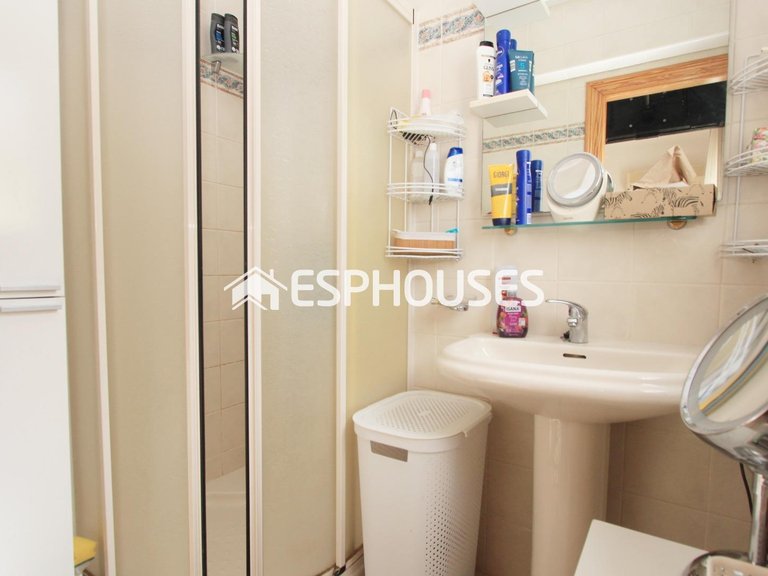 Villa for Sale in La Nucia, Alicante 28