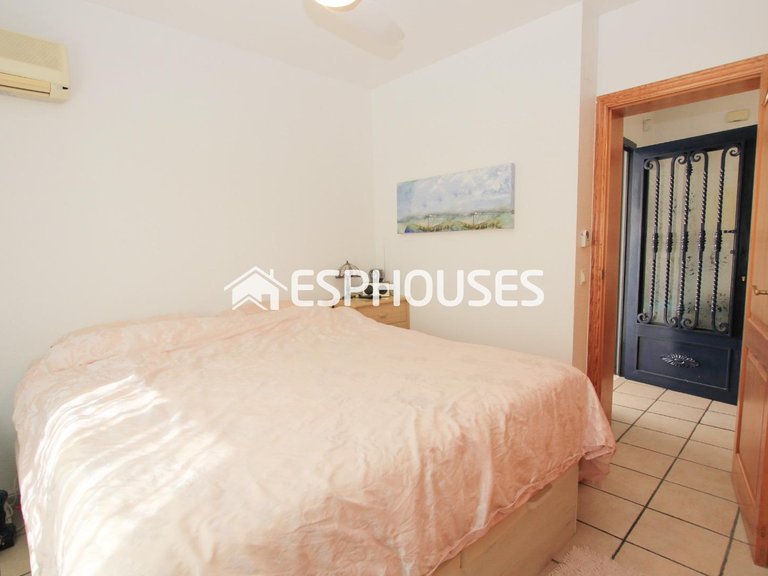 Villa for Sale in La Nucia, Alicante 27