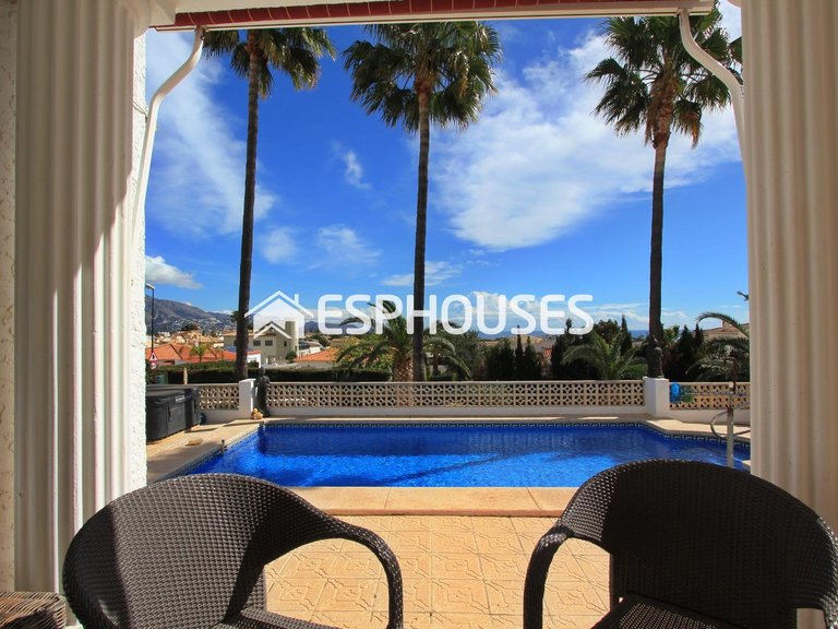 Villa for Sale in La Nucia, Alicante 6
