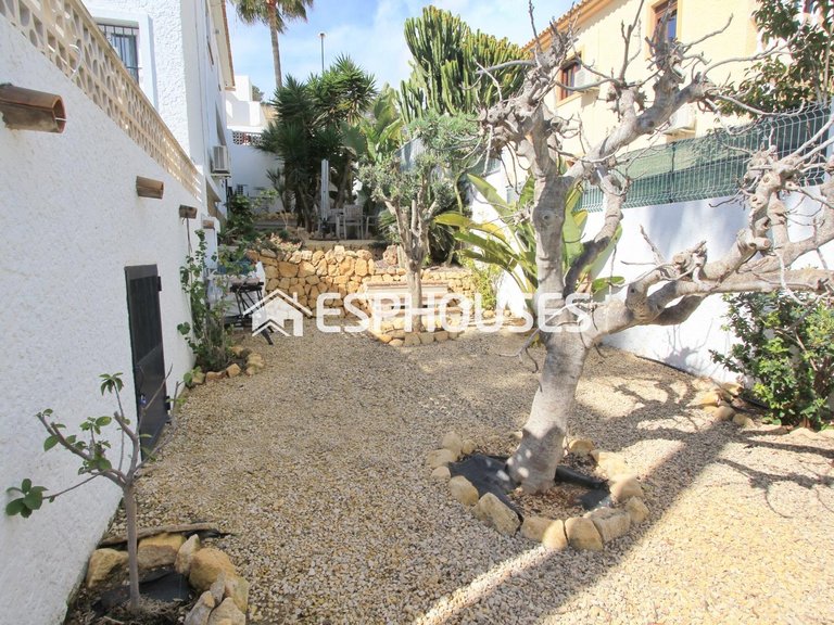 Villa for Sale in La Nucia, Alicante 44