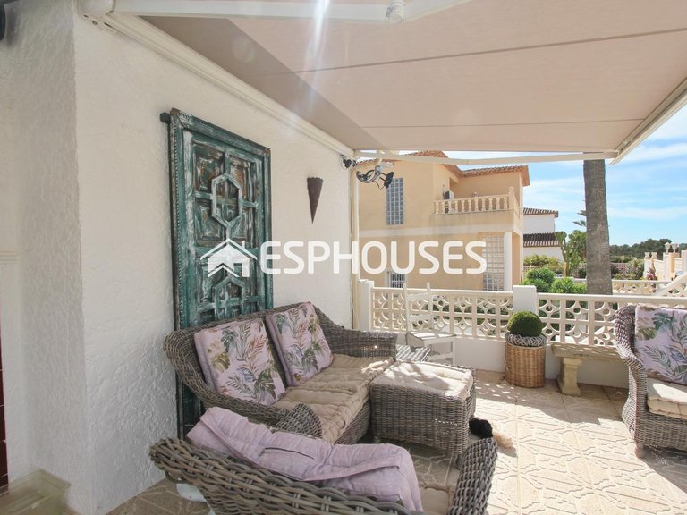 Villa for Sale in La Nucia, Alicante 49