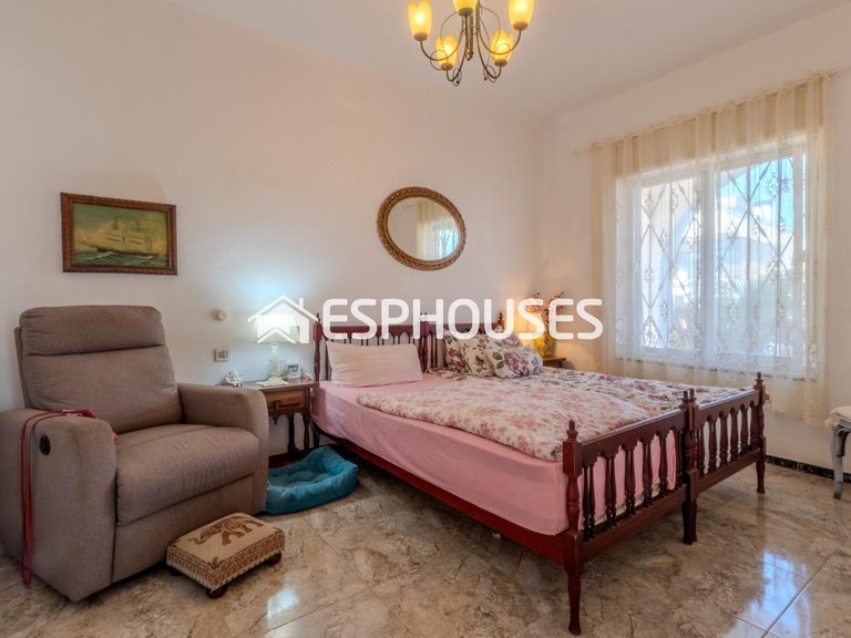 Villa for Sale in La Mata, Alicante 12