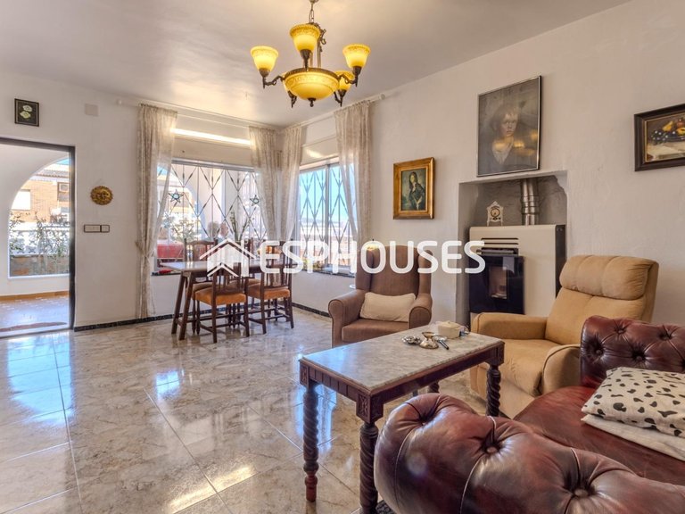 Villa for Sale in La Mata, Alicante 8