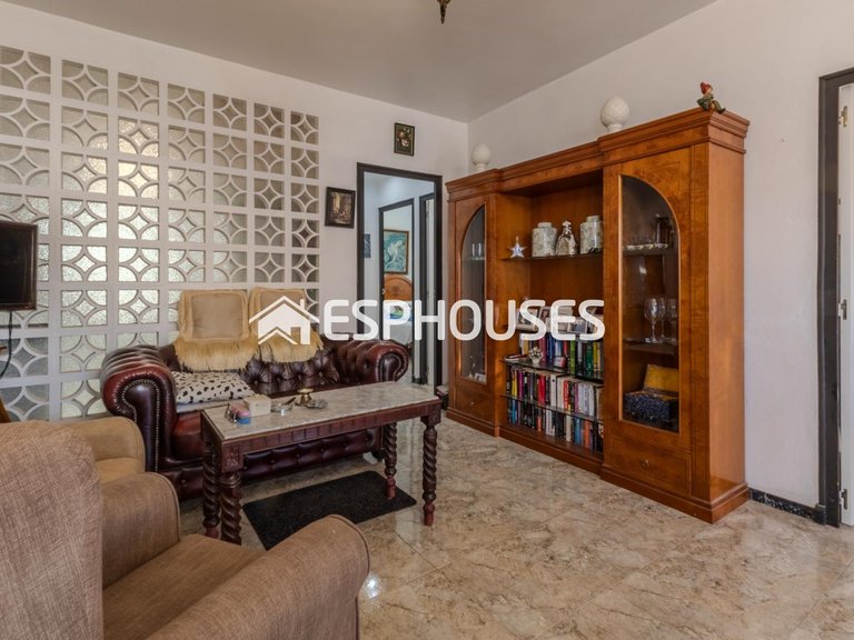 Villa for Sale in La Mata, Alicante 9