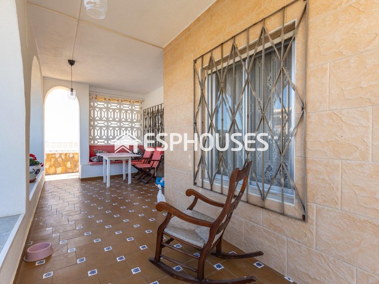 Villa for Sale in La Mata, Alicante 14