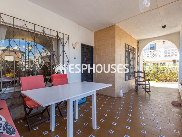 Villa for Sale in La Mata, Alicante 16