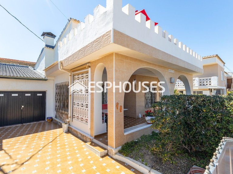 Villa for Sale in La Mata, Alicante 25