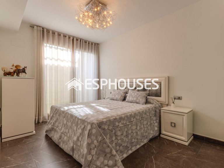 Apartment for Sale in Guardamar Del Segura, Alicante 23