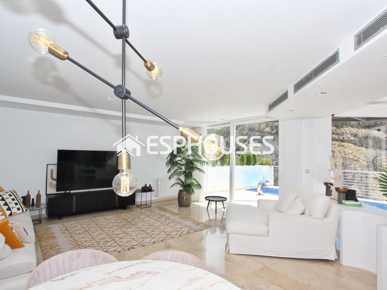 Villa for Sale in Altea, Alicante 3