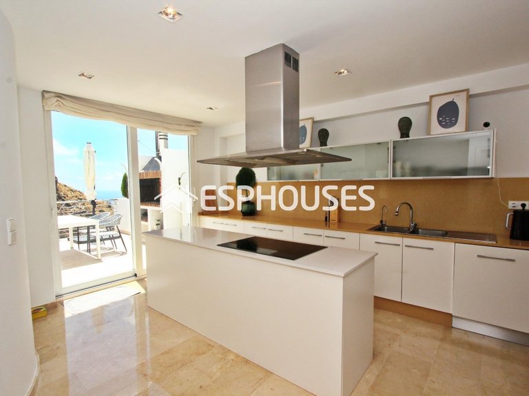 Villa for Sale in Altea, Alicante 18