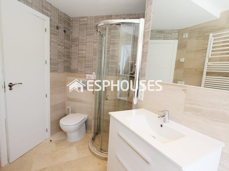 Villa for Sale in Altea, Alicante 39