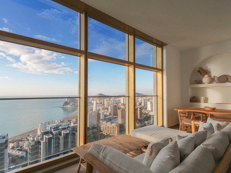 Apartment for Sale in Costa Blanca Benidorm, Alicante 2