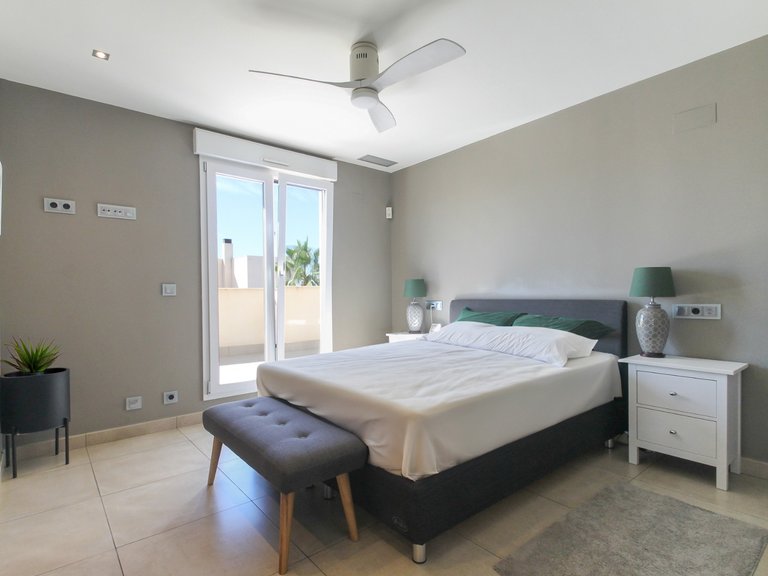 Villa for Sale in Costa Blanca Torrevieja, Alicante 36