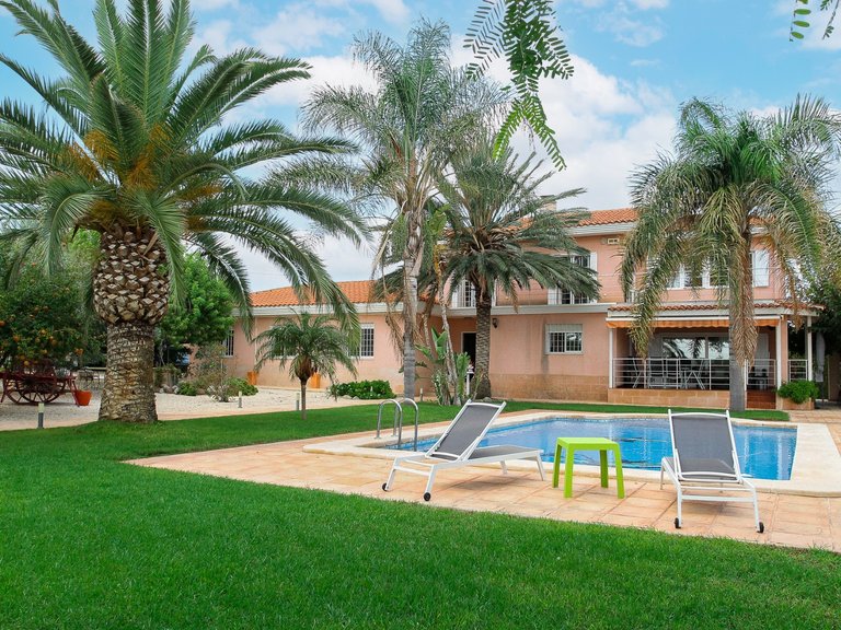 Villa for Sale in Inland San Vicente Del Raspeig, Alicante 4
