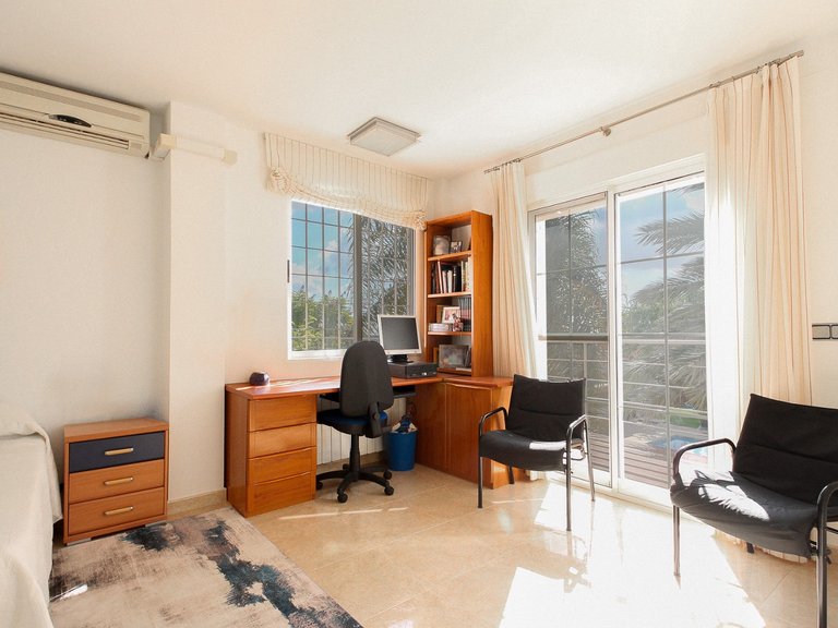 Villa for Sale in Inland San Vicente Del Raspeig, Alicante 32