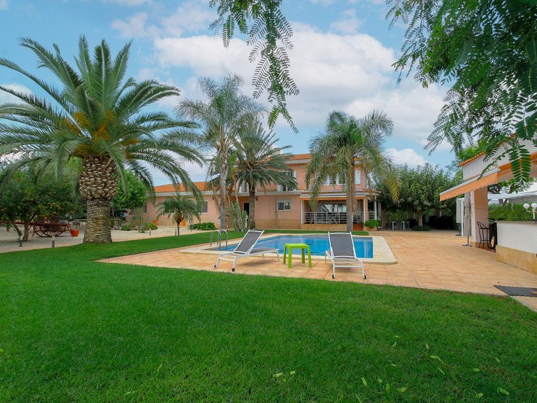 Villa for Sale in Inland San Vicente Del Raspeig, Alicante 46