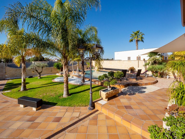 Villa for Sale in Inland San Vicente Del Raspeig, Alicante 7