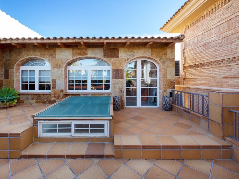 Villa for Sale in Inland San Vicente Del Raspeig, Alicante 40