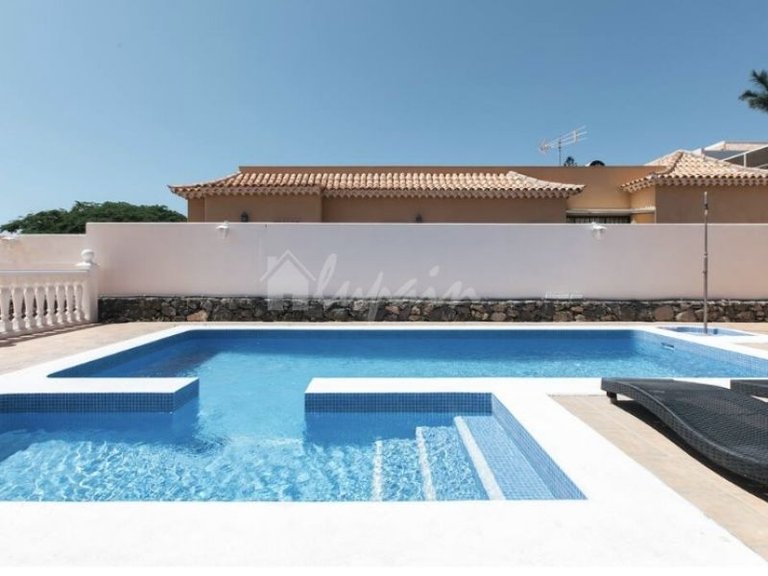 Villa for Sale in Costa Adeje, Malaga 25