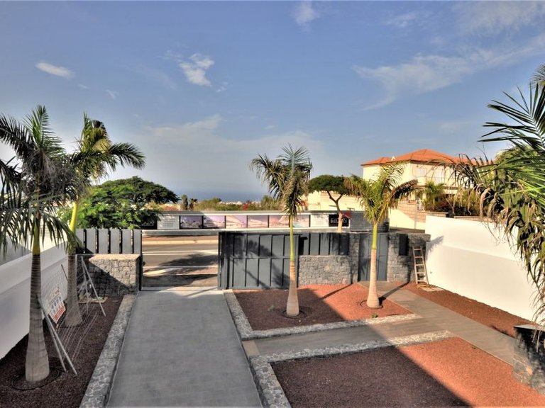 Villa for Sale in Costa Adeje, Malaga 28