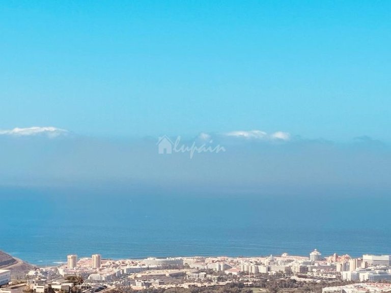 Villa for Sale in Chayofa, Tenerife 1