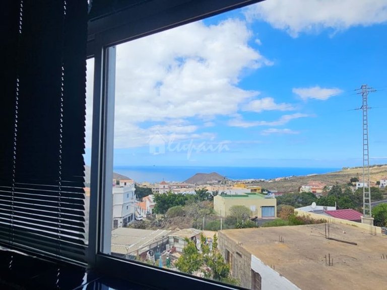 Apartment for Sale in La Camella, Tenerife 4