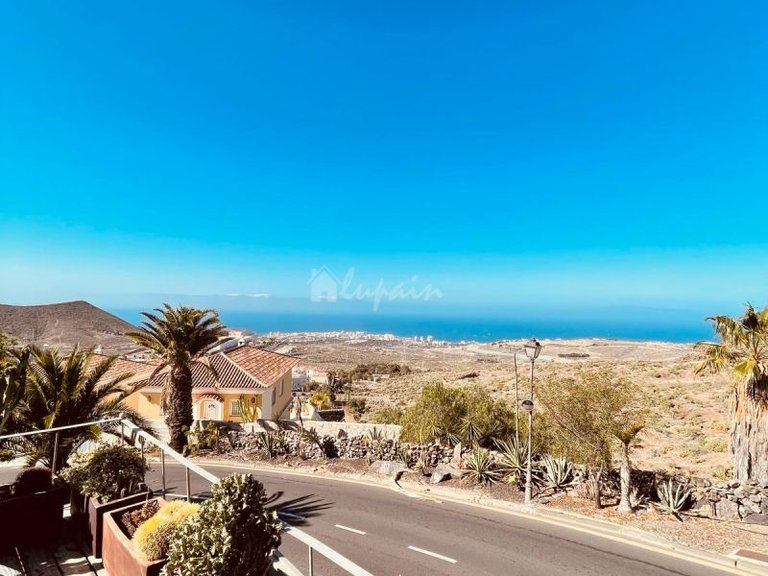 Villa for Sale in Chayofa, Tenerife 50